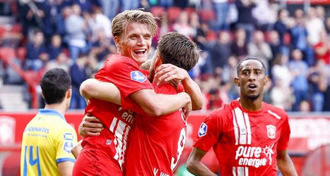 Sem Steijn beloont aanvallende tactiek Ron Jans: Twente wint makkelijk van RKC