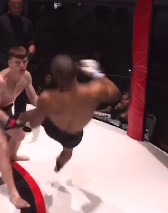 🎥 | MMA-talent McGrillen wil naar UFC na 'vliegende' KO-zege: 'Tijd zal het leren'