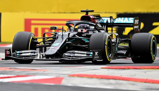 F1 kwalificatie Hongarije: Twitter is Mercedes zat