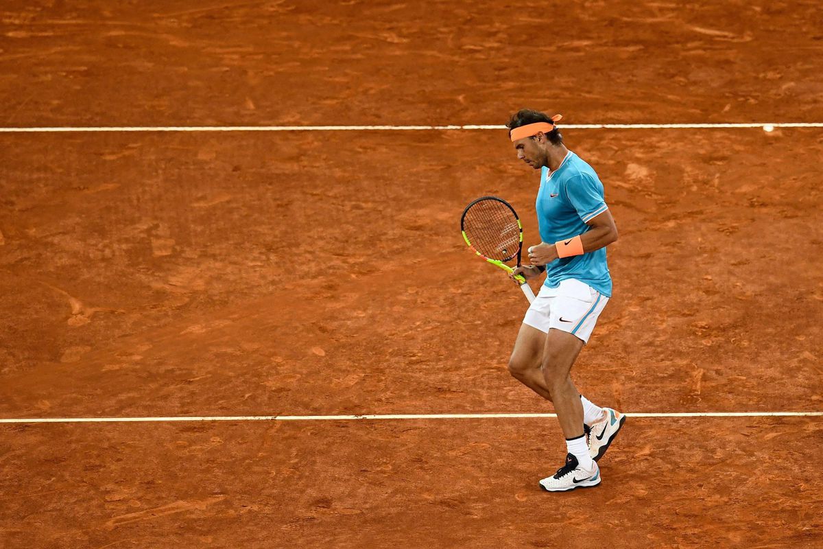 Rafael Nadal speelt Stan Wawrinka helemaal weg in Madrid