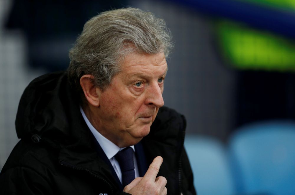 Roy Hodgson leert journalist even de les: 'let's not take the piss here' (video)