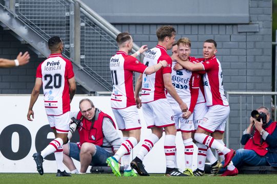 Emmen maakt gehakt van NEC in heenwedstrijd play-offs