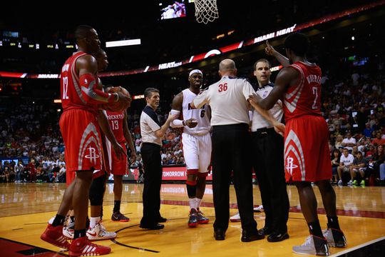 LeBron James heeft even geen last van Patrick Beverley: veteraan tekent bij LA Lakers