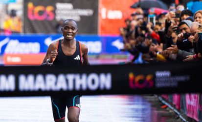 Keniaan wint Amsterdam Marathon, Choukoud net boven limiet voor Olympische Spelen