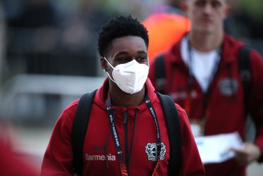 🎥 | Jong Oranje-speler Frimpong gaat Nederlands leren: 'Voel me Nederlander'