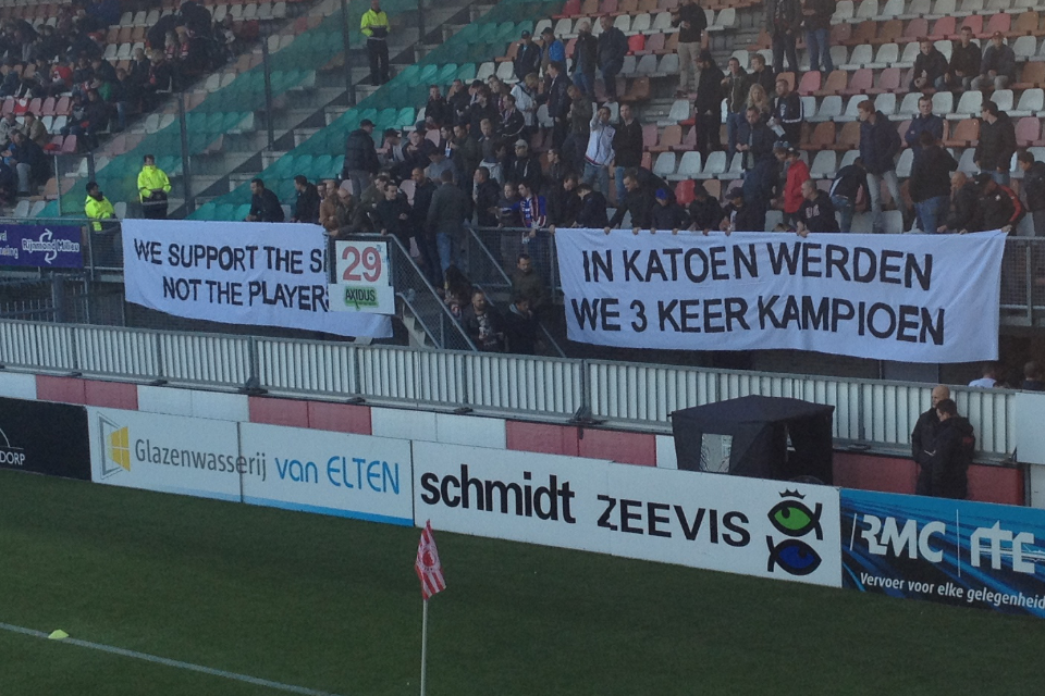 Willem II-fans keren zich tegen eigen spelers