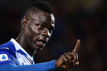 Balotelli uit de selectie gezet: 'Moet meer zijn best doen'