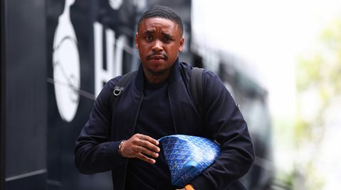 'Ajax meldt zich voor triljoenste keer bij Tottenham Hotspur voor Steven Bergwijn'