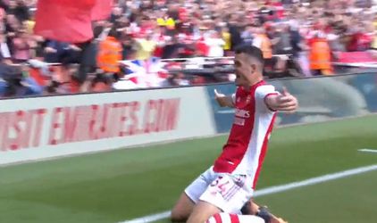 🎥 | Een héérlijke goal van Granit Xhaka! Arsenal op 3-1 tegen Manchester United