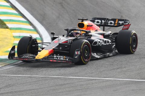 Max Verstappen bovenaan 2e vrije training GP van Abu Dhabi