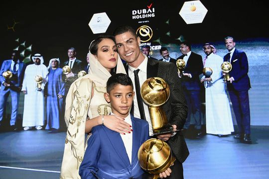 Cristiano Ronaldo erg streng voor zijn zoontje: 'Als hij cola drinkt, word ik leip'