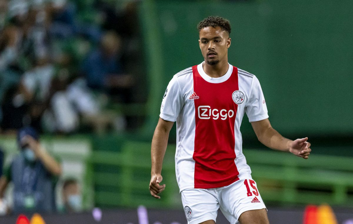 Jong Ajax met Devyne Rensch en Danilo tegen MVV in Keuken Kampioen Divisie