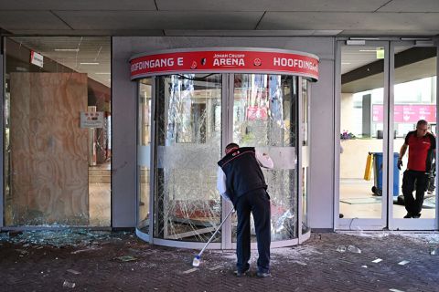 Ajax deelt statement na ongeregeldheden bij Klassieker: 'Dit gedrag hoort hier niet'