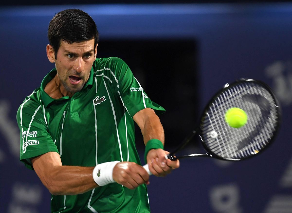 Novak Djokovic begint overtuigend aan jacht op 5e Dubai-titel