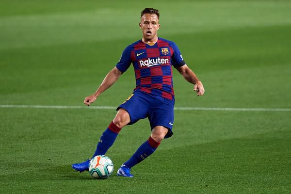 Deel 1 van de deal is rond: FC Barcelona bevestigt vertrek Arthur naar Juventus