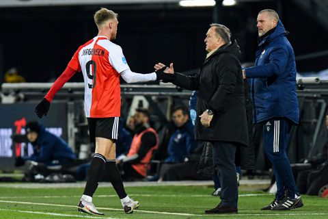 Dit zijn de opstellingen van Feyenoord en PSV