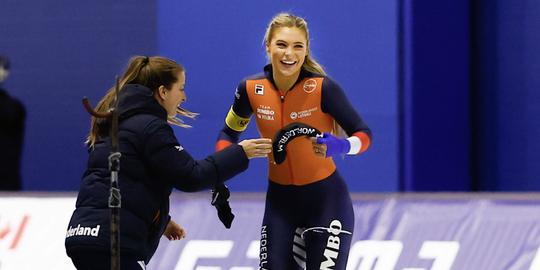 Jutta Leerdam heeft vierde 1000 meter op rij gewonnen bij wereldbeker Calgary