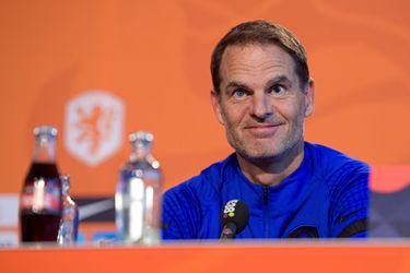 Bondscoach Frank de Boer gaat opstelling tegen Polen omgooien: 'Ik wil frisse benen in het veld'