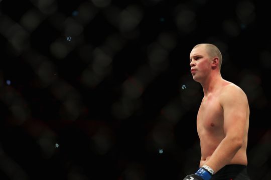 Stefan Struve wil wel vechten met lange Rus Volkov