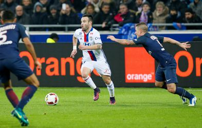 HOE DAN? Valbuena mist niet te missen kans (video)