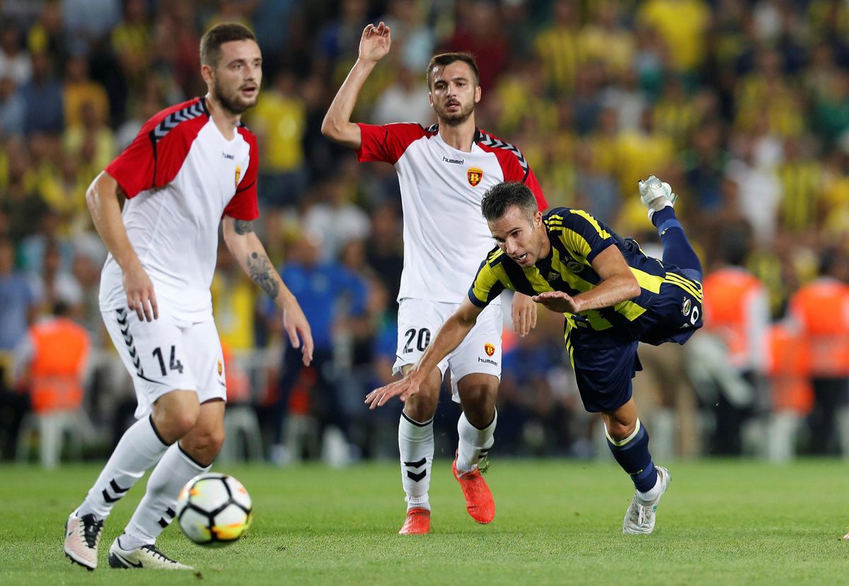 Gewisselde Van Persie haalt Europa League niet met Fenerbahçe