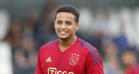 📸 | Mo Ihattaren is ondanks 'bedreigingen' terug bij Ajax: volgt individueel programma