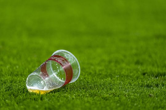 Vrolijk Pasen! Amateurduel in 3e klasse loopt uit de hand: 'Kan hier heel slecht tegen'