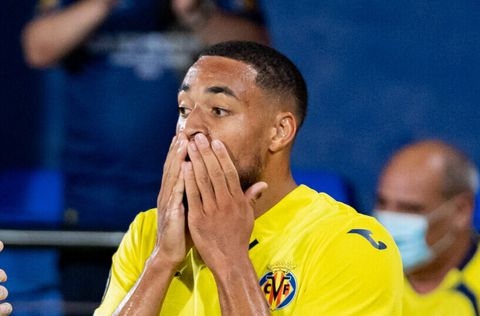 Arnaut Danjuma Groeneveld mag zijn tas pakken! Hij vervangt geblesseerde Cody Gakpo