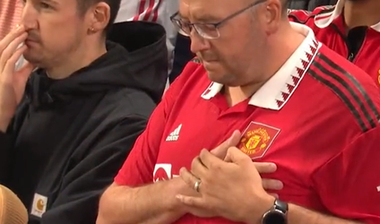 🎥 | De minuut stilte van Manchester United voor Queen Elizabeth