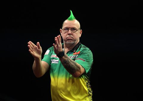 Peter Wright vertelt over fysieke problemen: 'Ze bellen me als er plek is bij de chirurg'