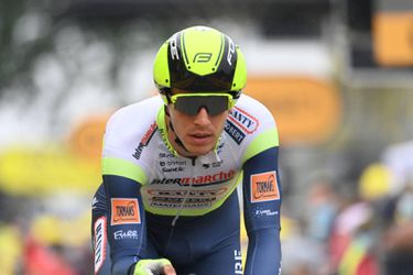 Danny van Poppel voorkomt bij Binche-Chimay-Binche groepssprint en wint solo!