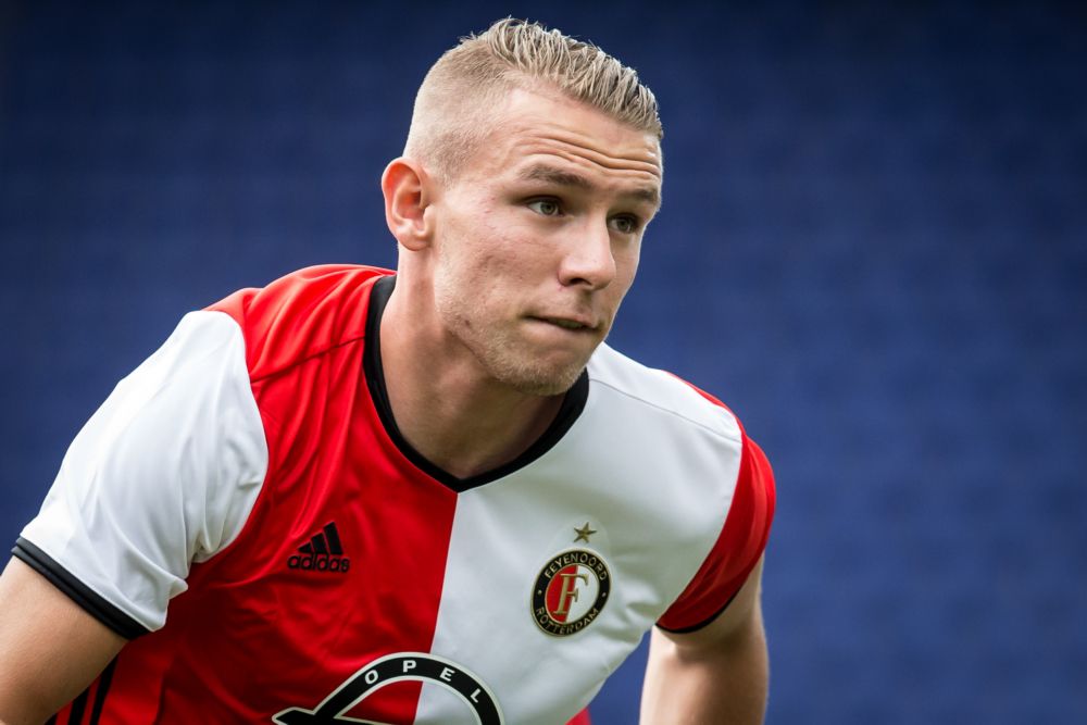 Feyenoord spreekt vertrouwen uit in geblesseerde Van Beek