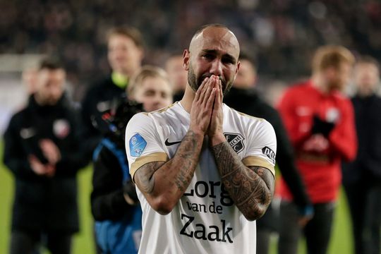 🎥 | FC Utrecht-speler Klaiber in tranen na domme gele kaart: geschorst voor bekerfinale