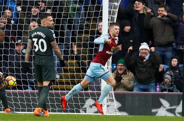 Manchester City verspilt punten bij verrassing Burnley (video)