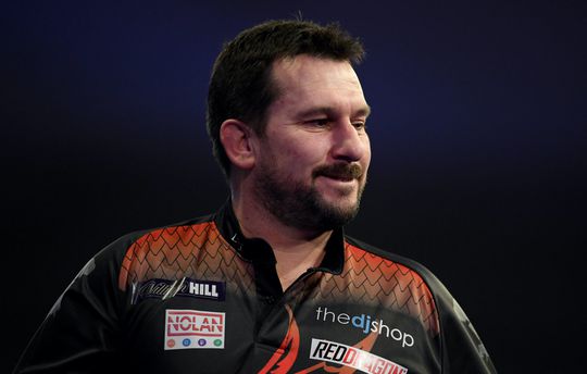 🎥 | Niet normaal! Jonny Clayton en Keane Barry gooien 10(!) finishes boven de 100