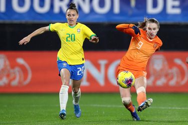 Oranje Leeuwinnen beginnen Tournoi de France met gelijkspel in duel vol 'probeersels'