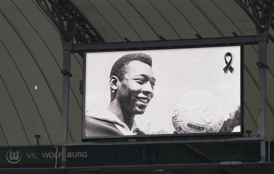 Pelé staat nu in het Portugese woordenboek en betekent dit