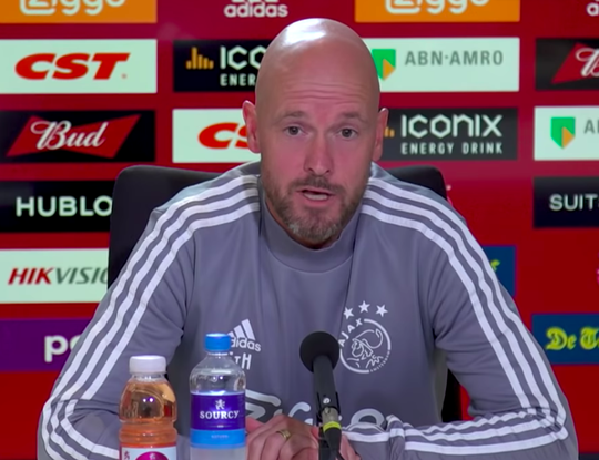 Erik ten Hag en Mike Verweij in discussie over jeugdplan KNVB: 'Hoe weet jij dat!?' (video)