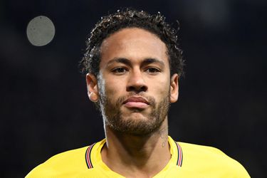 Neymar stelt fans gerust: 'Ik ben fit voor het WK'