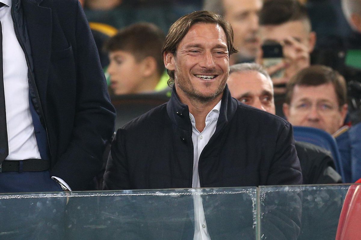 WOW! 'Engelse club wil Totti weer later terugkeren op het voetbalveld'