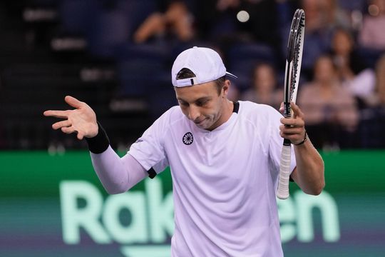 🎥 | Tallon Griekspoor geeft op in Florence: al 4e nederlaag op rij voor Nederlander