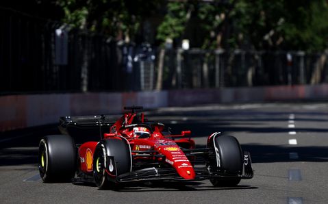 Ellende voor Ferrari! Ook Charles Leclerc valt uit in Azerbeidzjan