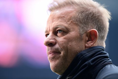 Onderzoek ingesteld naar Werder-trainer na 'vermeend gebruik' vervalst vaccinatiebewijs