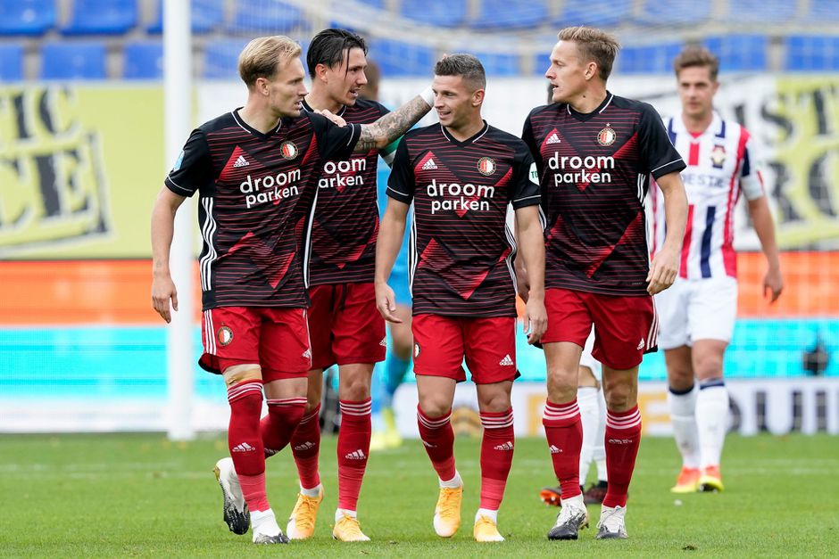 Dit is de opstelling van Feyenoord op bezoek bij Dinamo Zagreb: Linssen in de spits