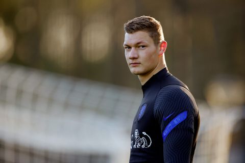 Keepersnieuws uit kamp Zeist: Louis van Gaal haalt Kjell Scherpen bij Oranje als vervanger van Tim Krul