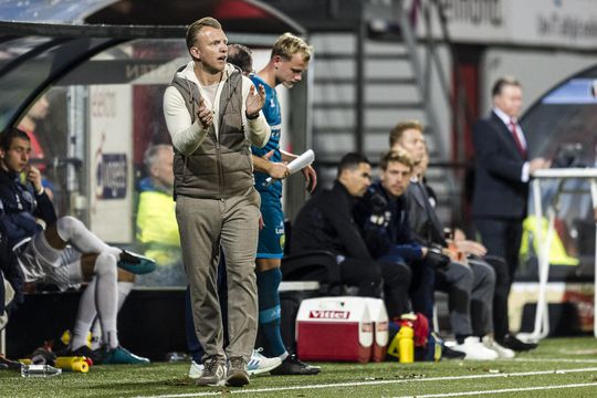 Kuijt is boos na verlies tegen Helmond: 'Ik wil geen dingen zeggen waar ik later spijt van krijg'