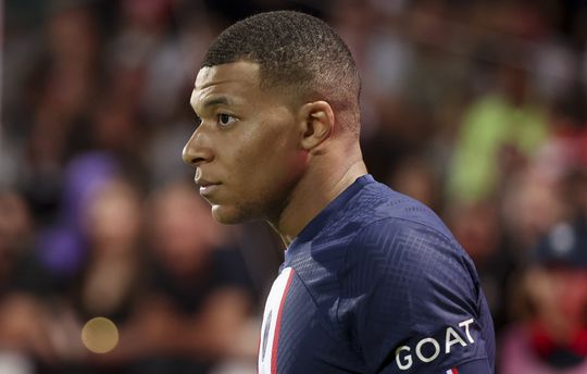 PSG reageert op uitlekken absurd contract Mbappé: 'Dit is totale onzin'