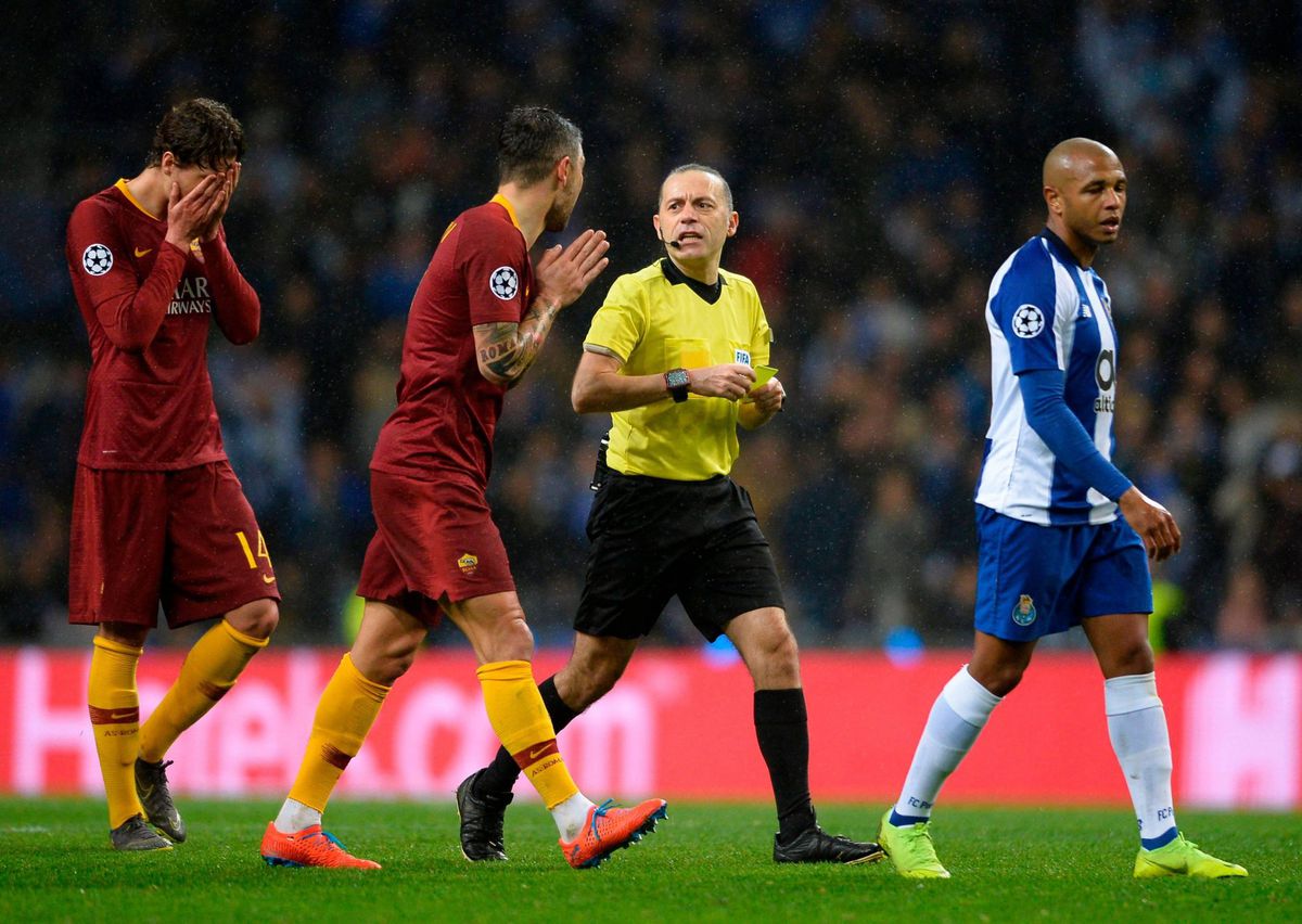 Niet alleen PSG, maar ook AS Roma voelt zich beroofd door de VAR: 'Ik word moe van deze onzin'