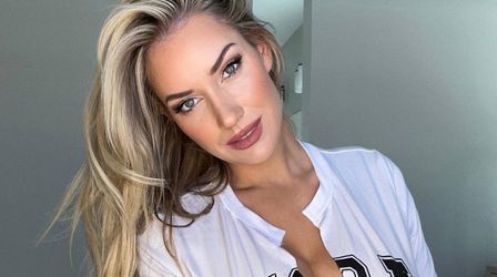 📸 | Paige Spiranac maakt volgers met pikante outfit warm voor het WK: 'Voor wie juich jij?'