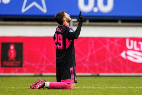 Feyenoord weer aan kop in de Eredivisie na spannende slotfase tegen Heerenveen